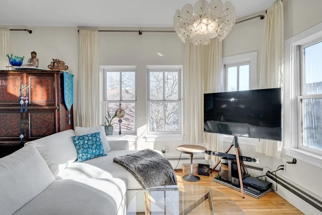 275 River St, Cambridgeport