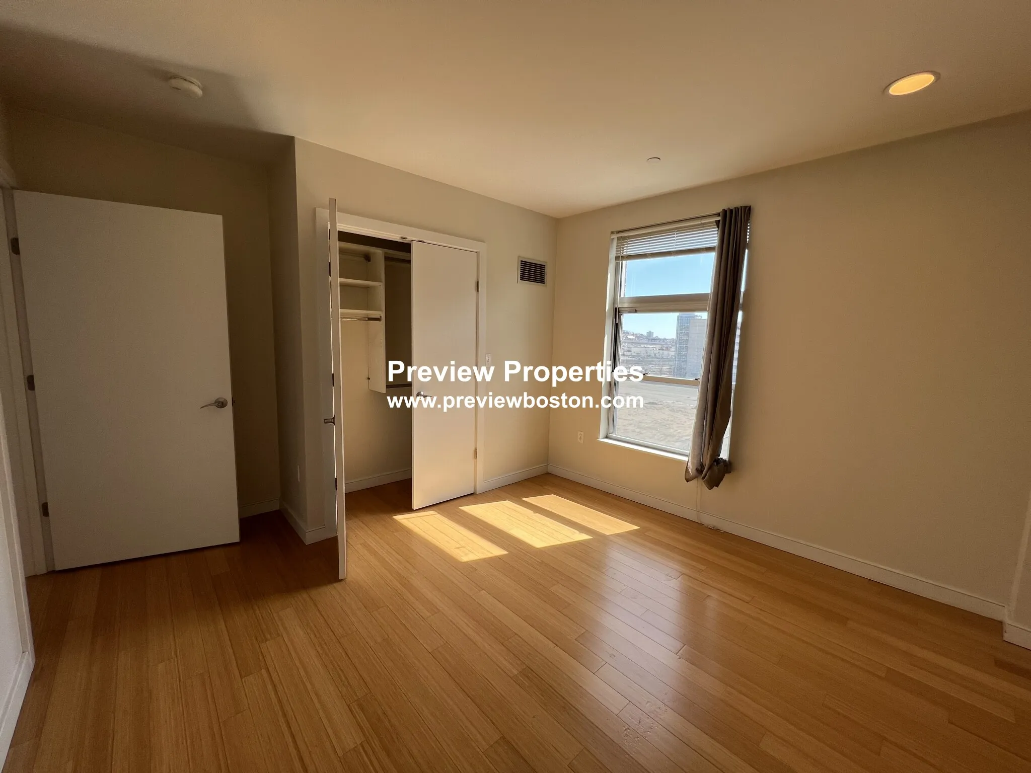 601 Albany St, South End