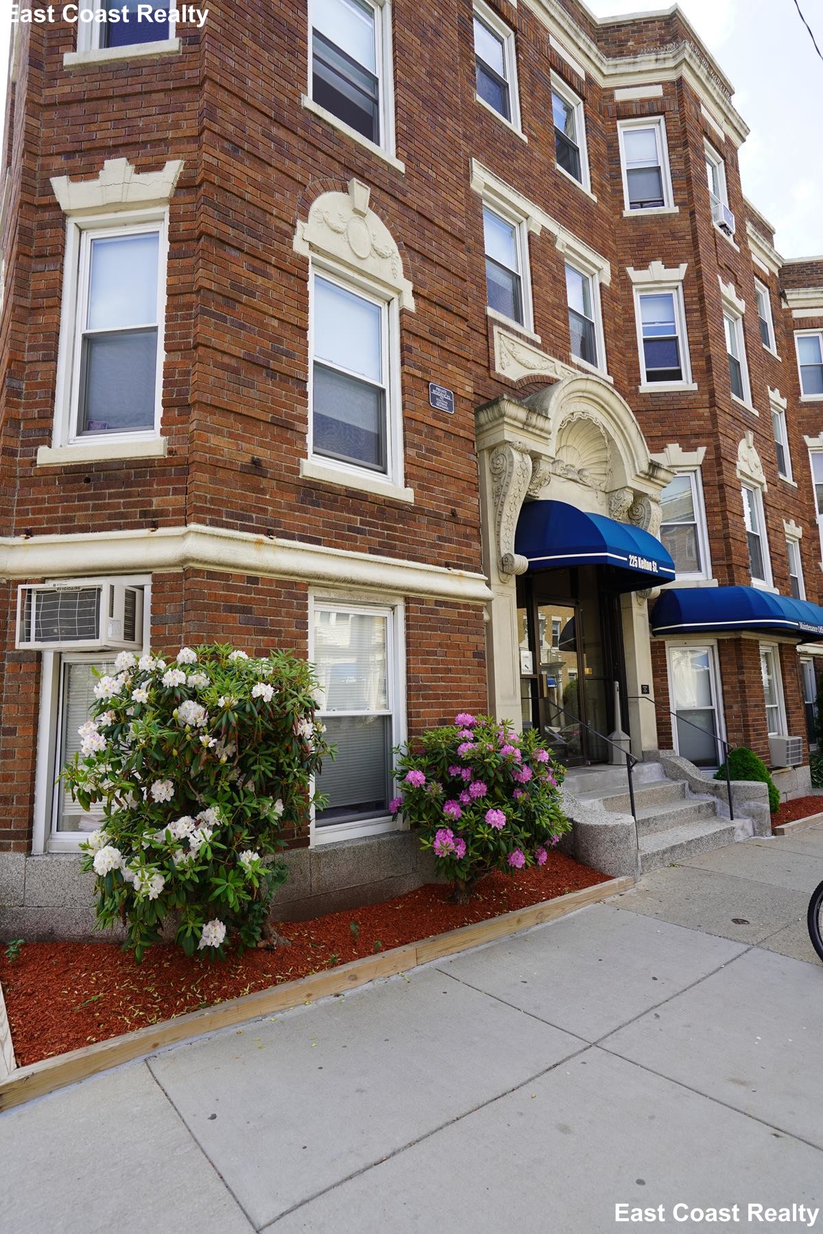 225 Kelton St, Allston