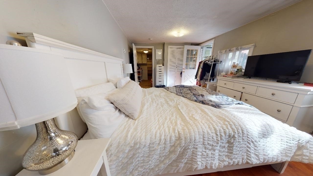 34B Lexington St, Eagle Hill