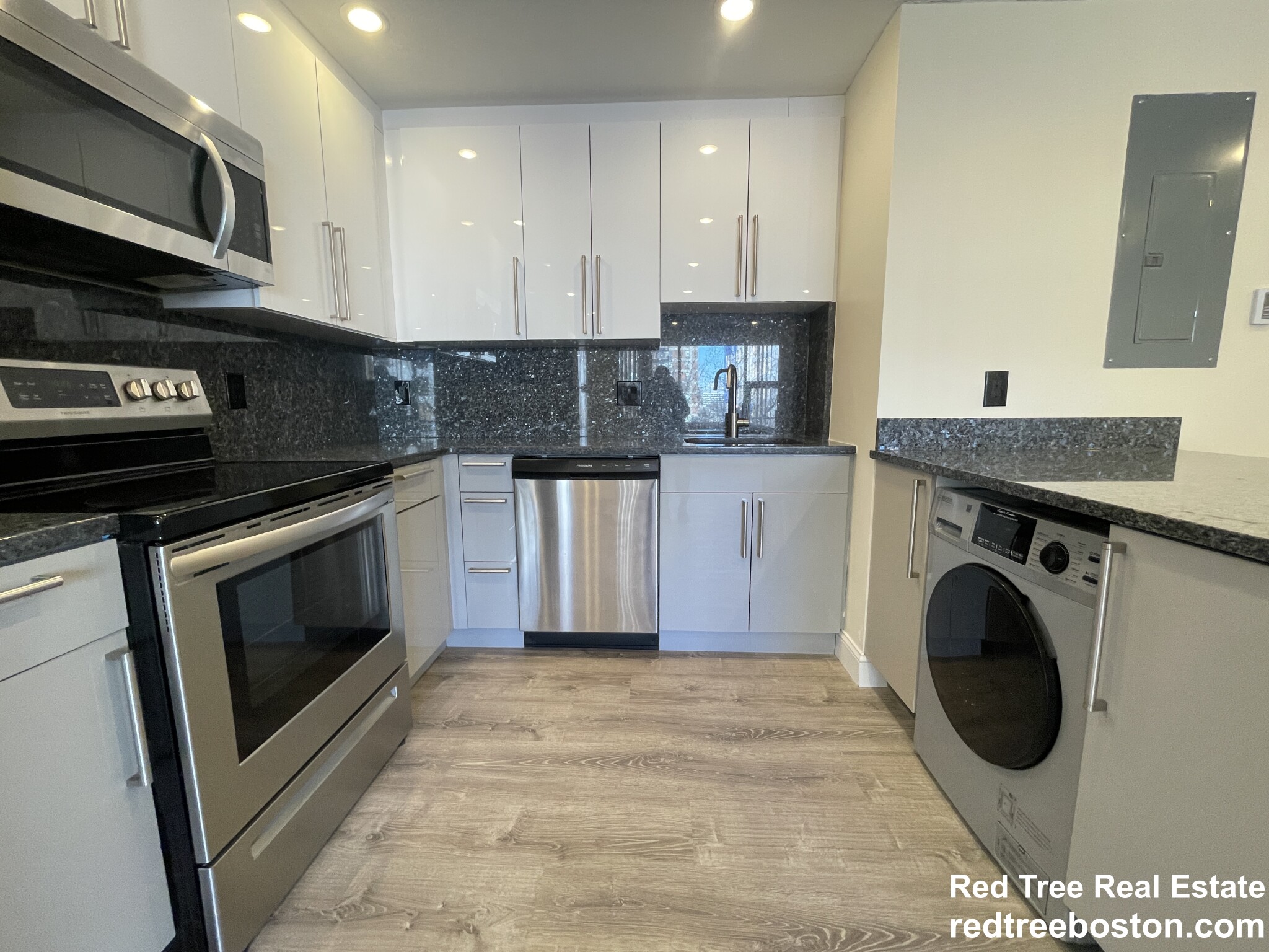 1028 Commonwealth Ave, Boston