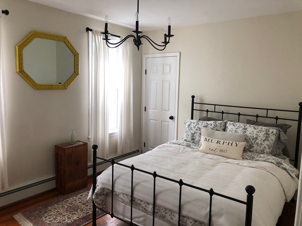 825 E 2nd, South Boston