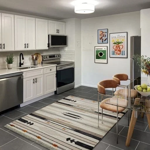 880 E 4th St, South Boston