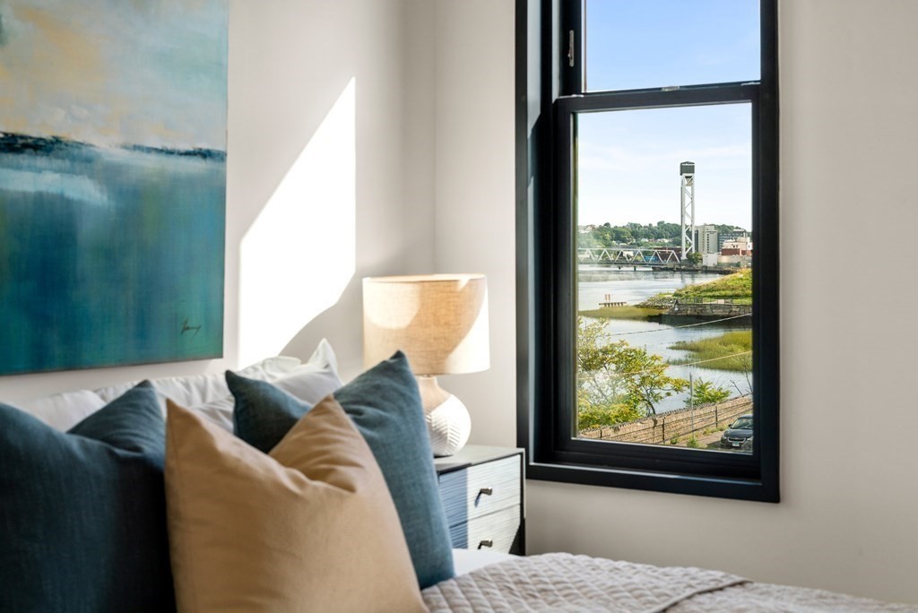 211 Condor St, East Boston