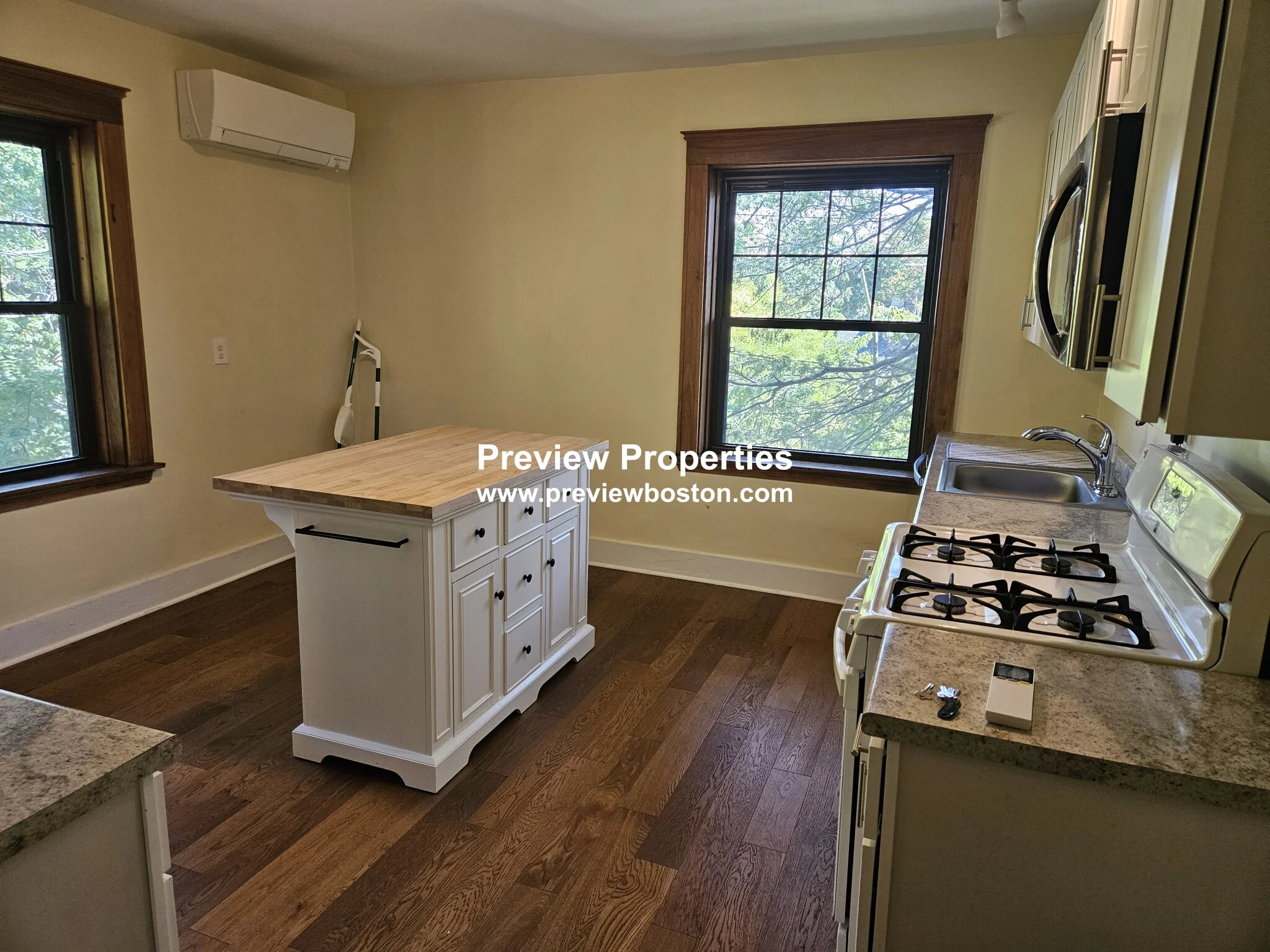 57 Cummings Rd, Brighton