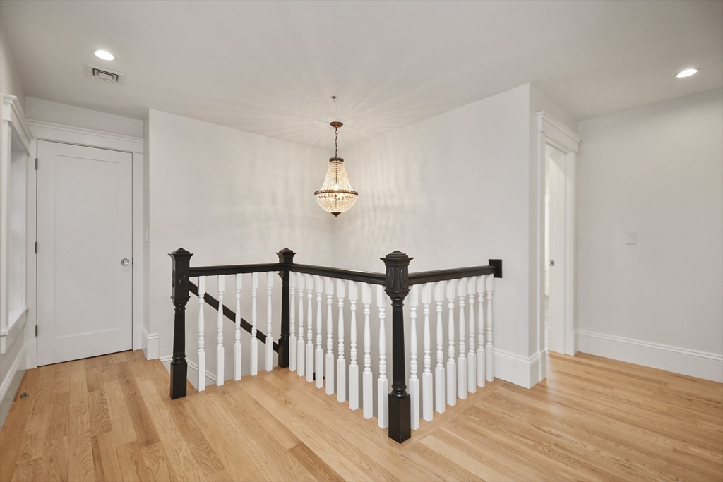 30 East Main St, Westborough