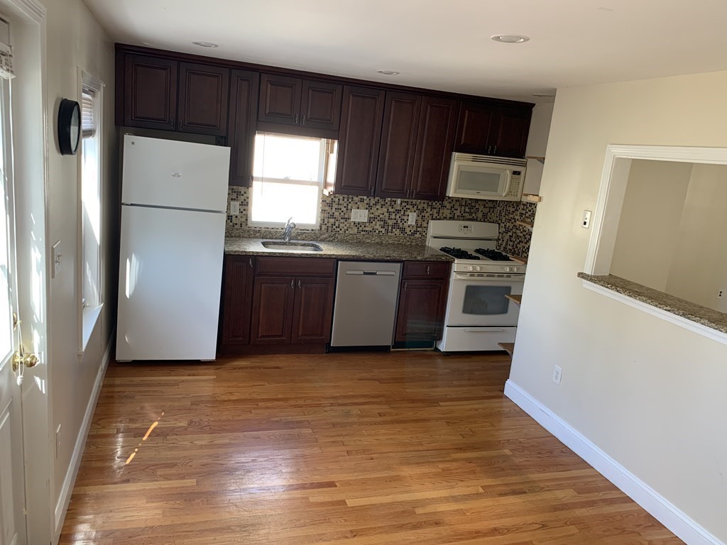 309 Columbia, Wellington-Harrington