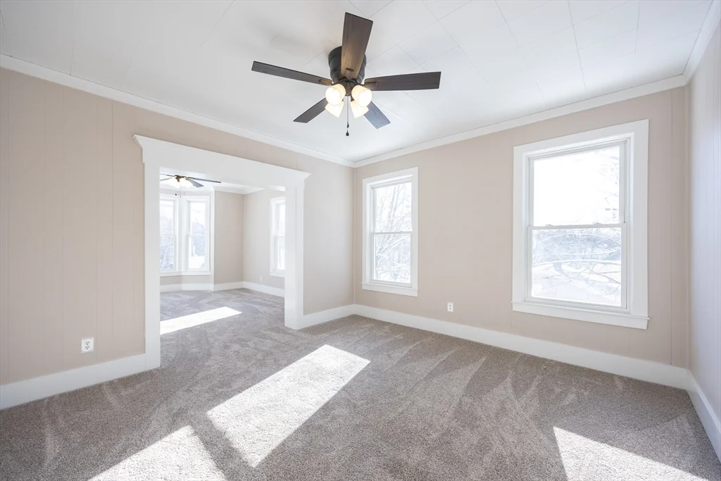 584 Mount Hope St, North Attleboro