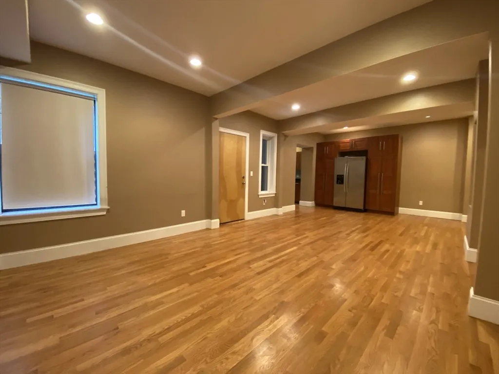 1592 Beacon St, Corey Hill