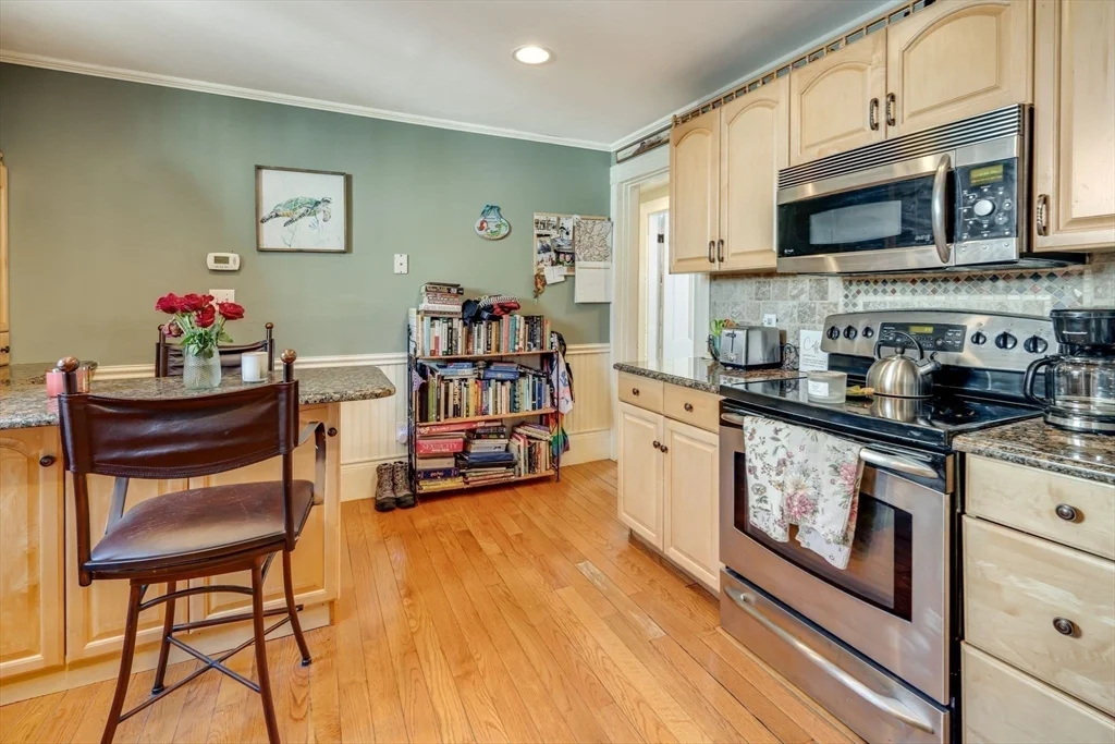 49 Atlantic Ave, Marblehead