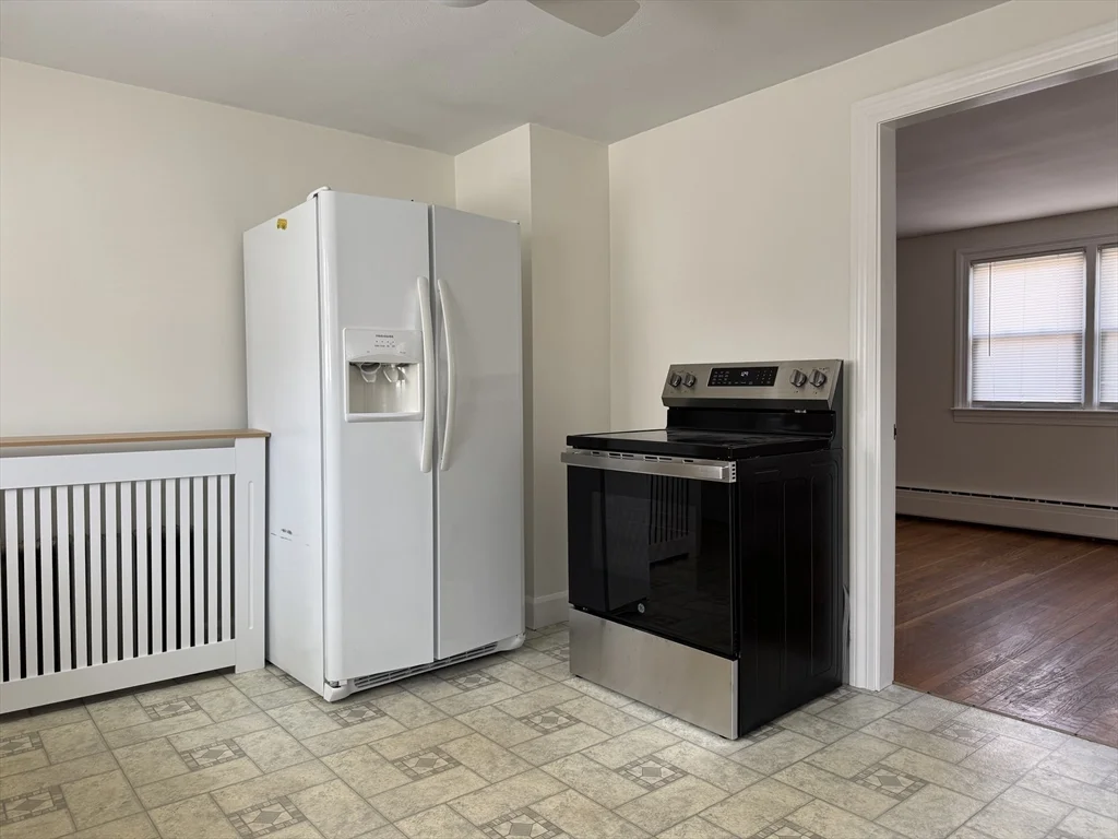 173 Pleasant St, Clinton