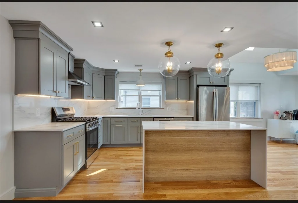 85 Morton Ave, Medford