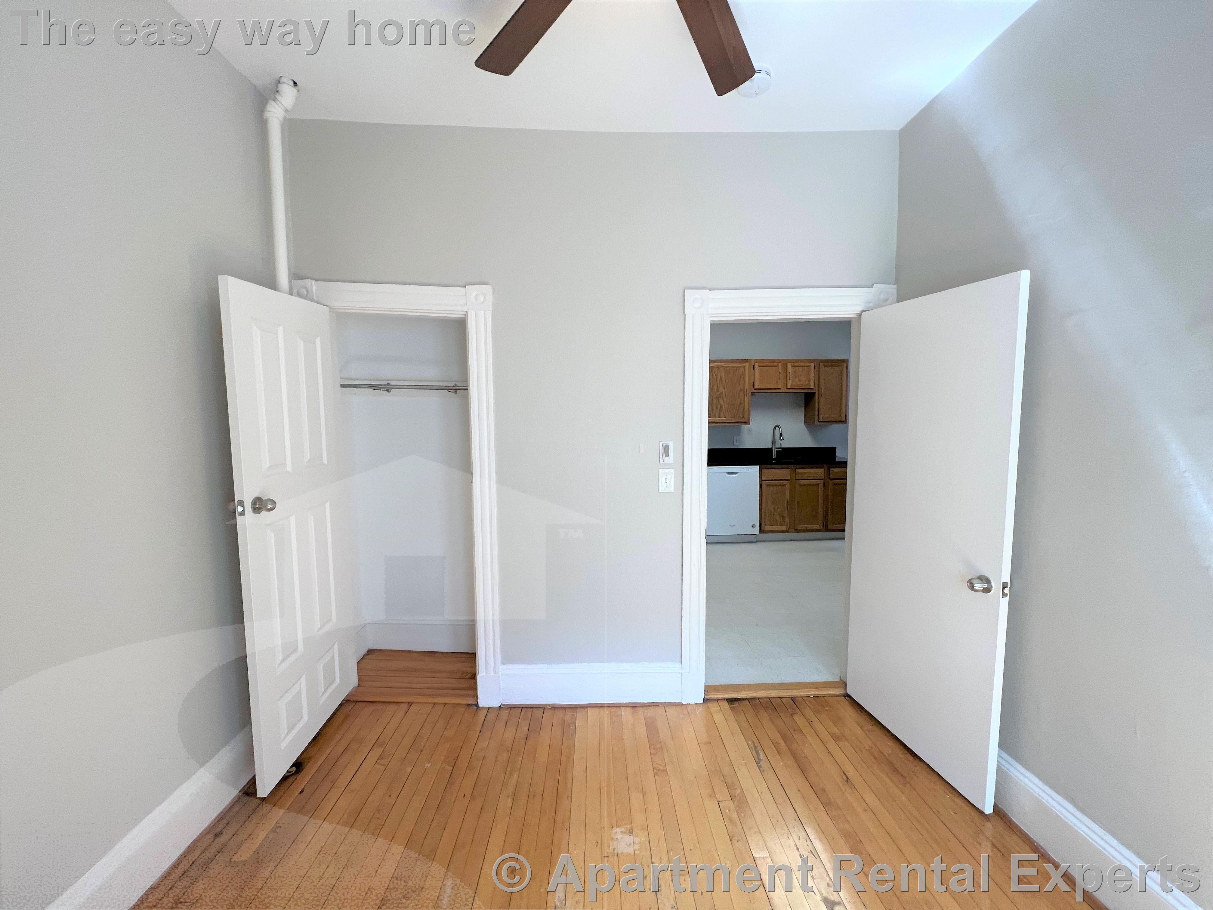 12 Pleasant St, Central Square