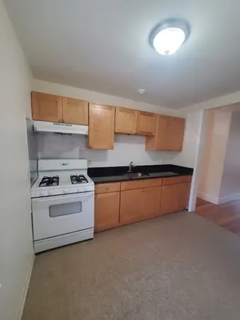 5 Victory Rd, Dorchester