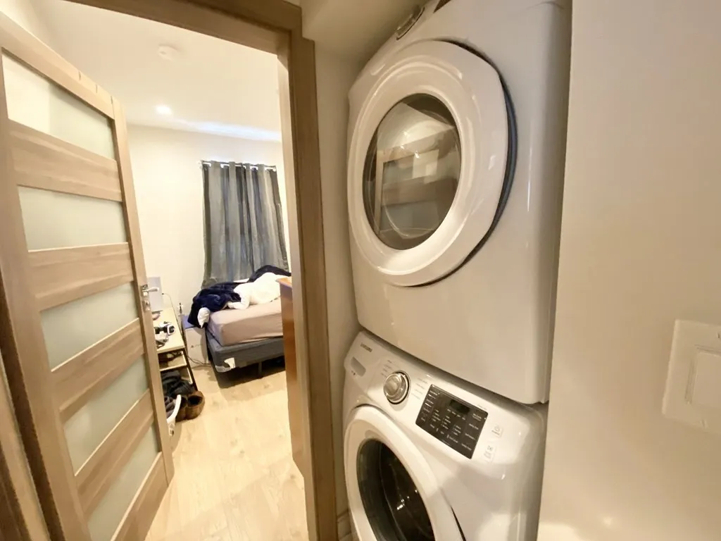 118 Buttonwood, Boston