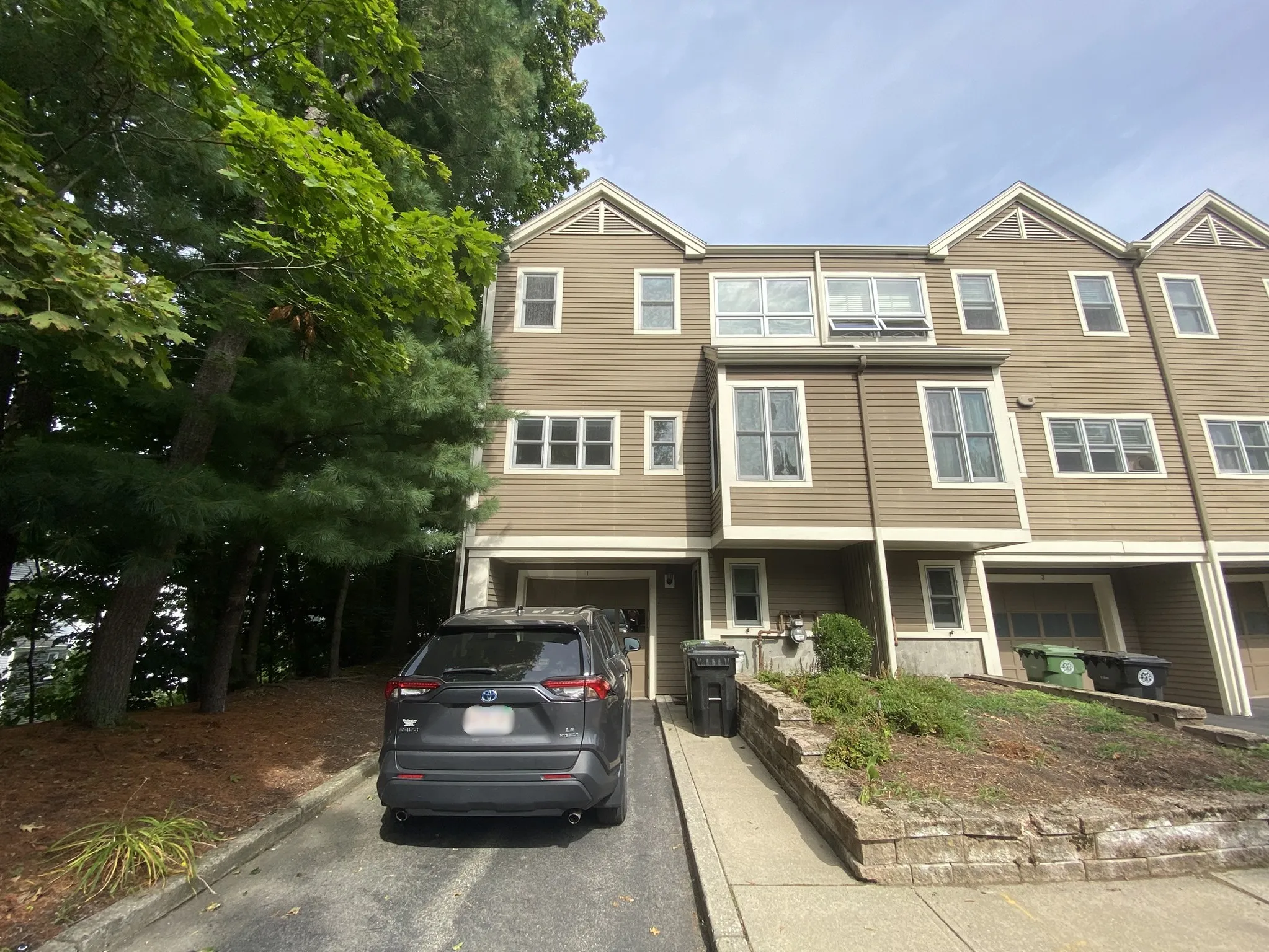 1 Angela Ln, Watertown