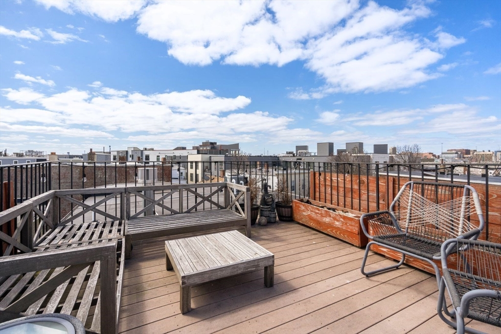 55 Middle St, South Boston