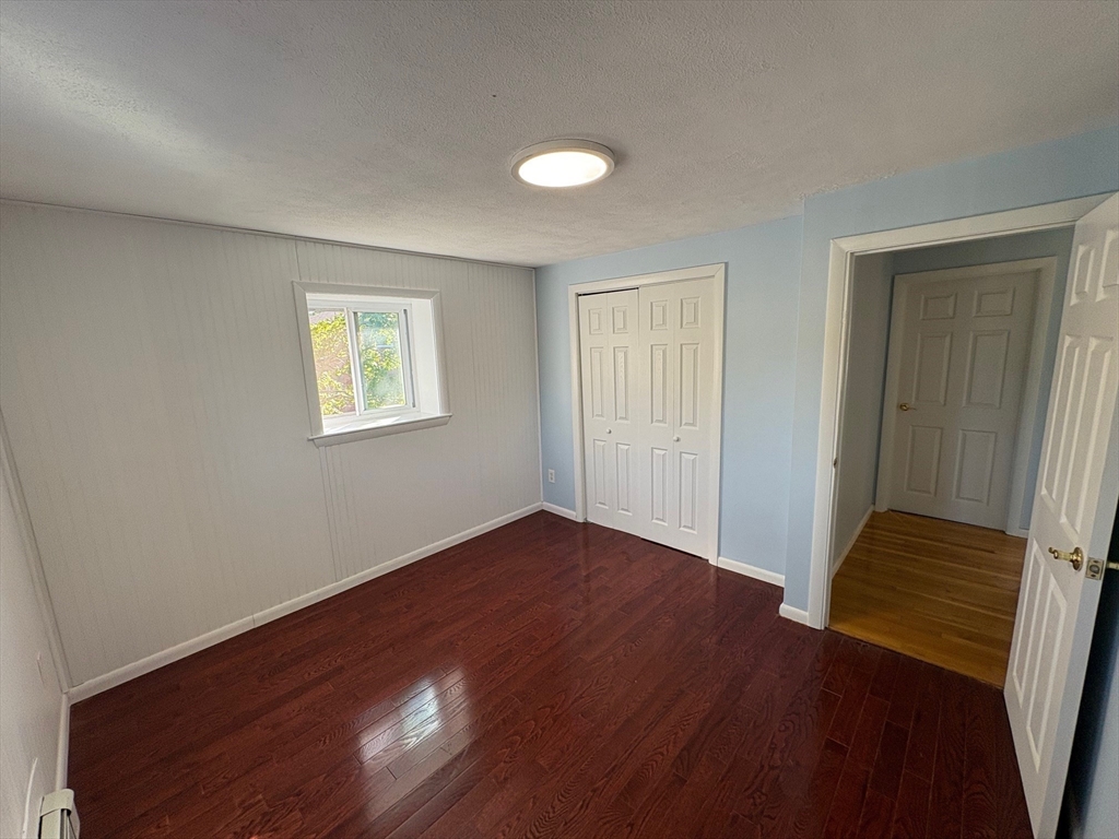 28 Bryon Rd, Chestnut Hill