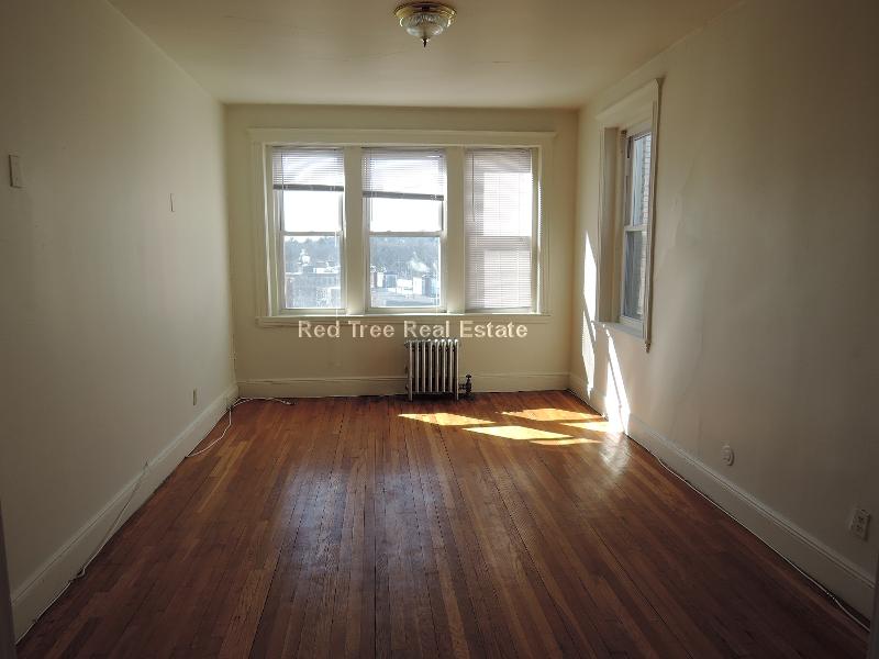 1810 Commonwealth Ave, Brighton