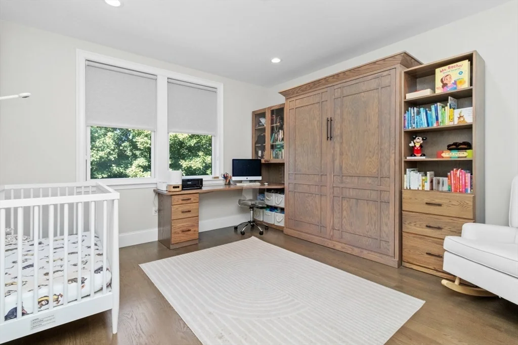 2 Elm St, Dorchester