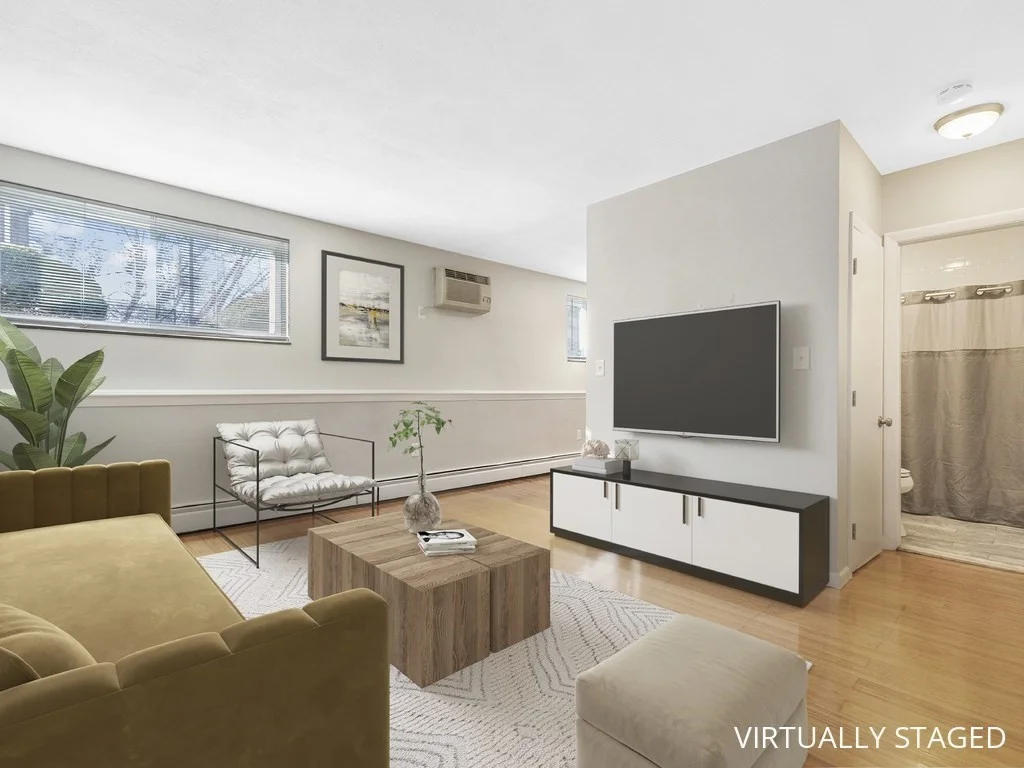 180 River St, Waltham