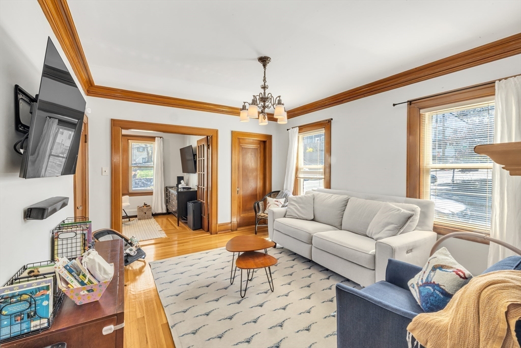 90 Walter St, Roslindale