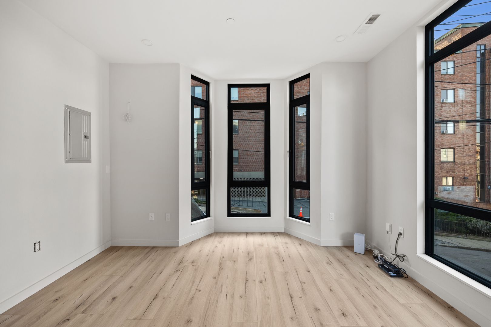 6 National St, South Boston