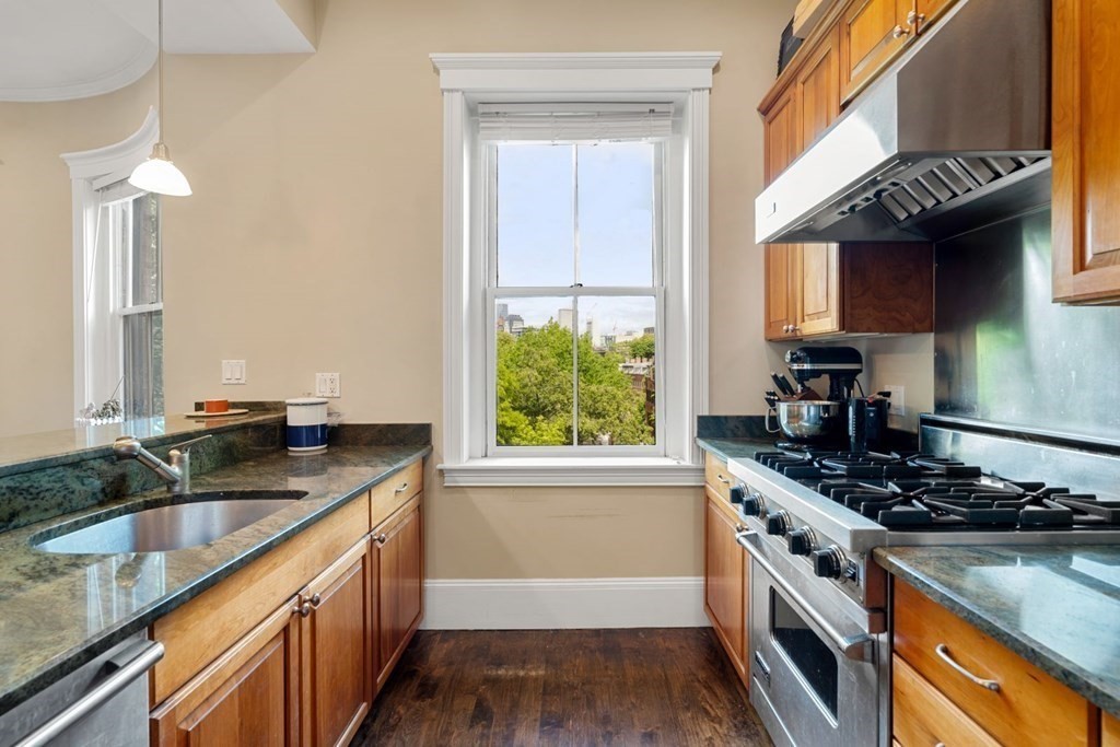 70 Waltham St, South End