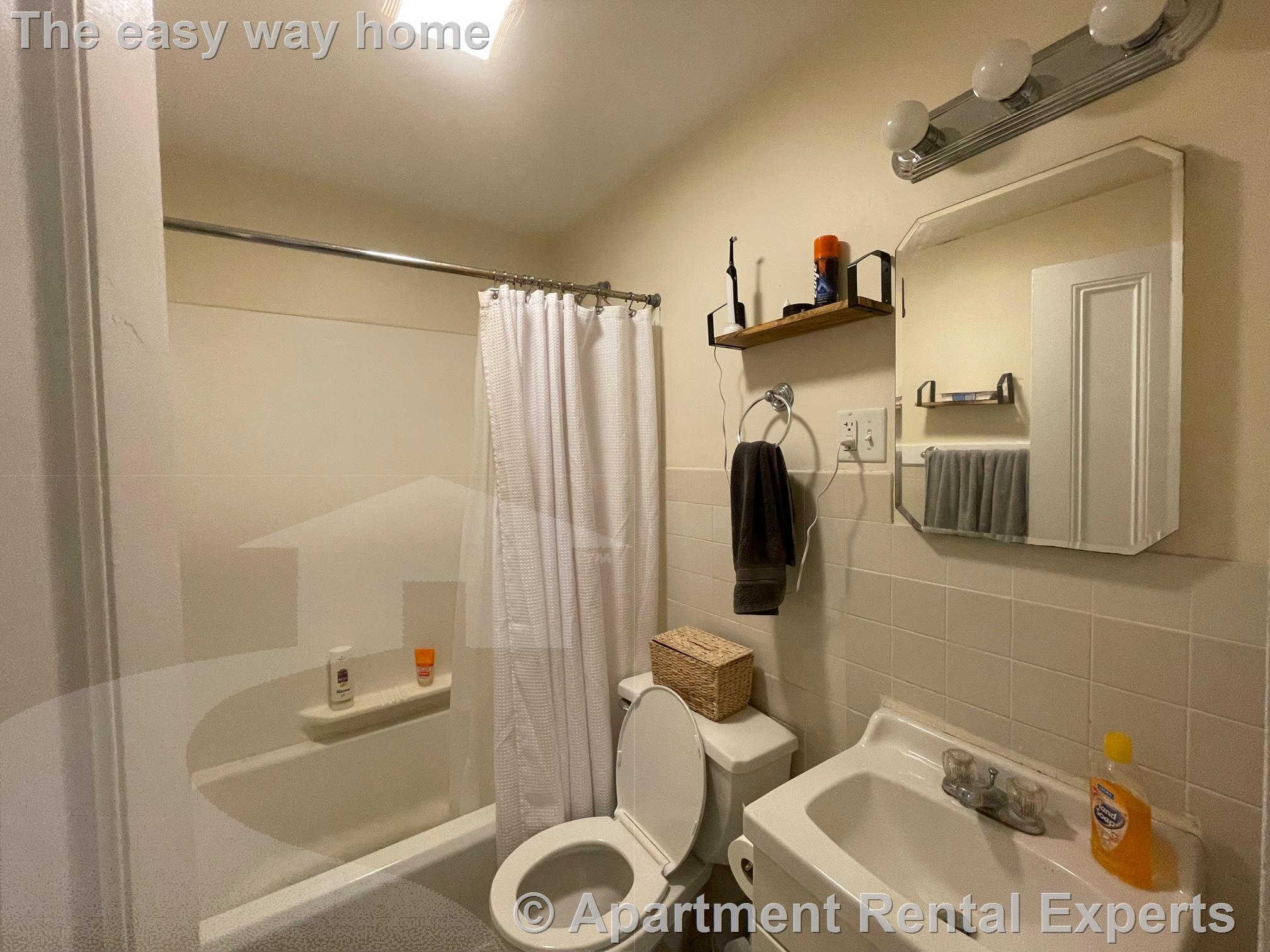 55 Adams St, Winter Hill