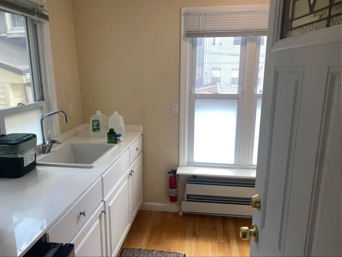 10 Fulkerson St, East Cambridge