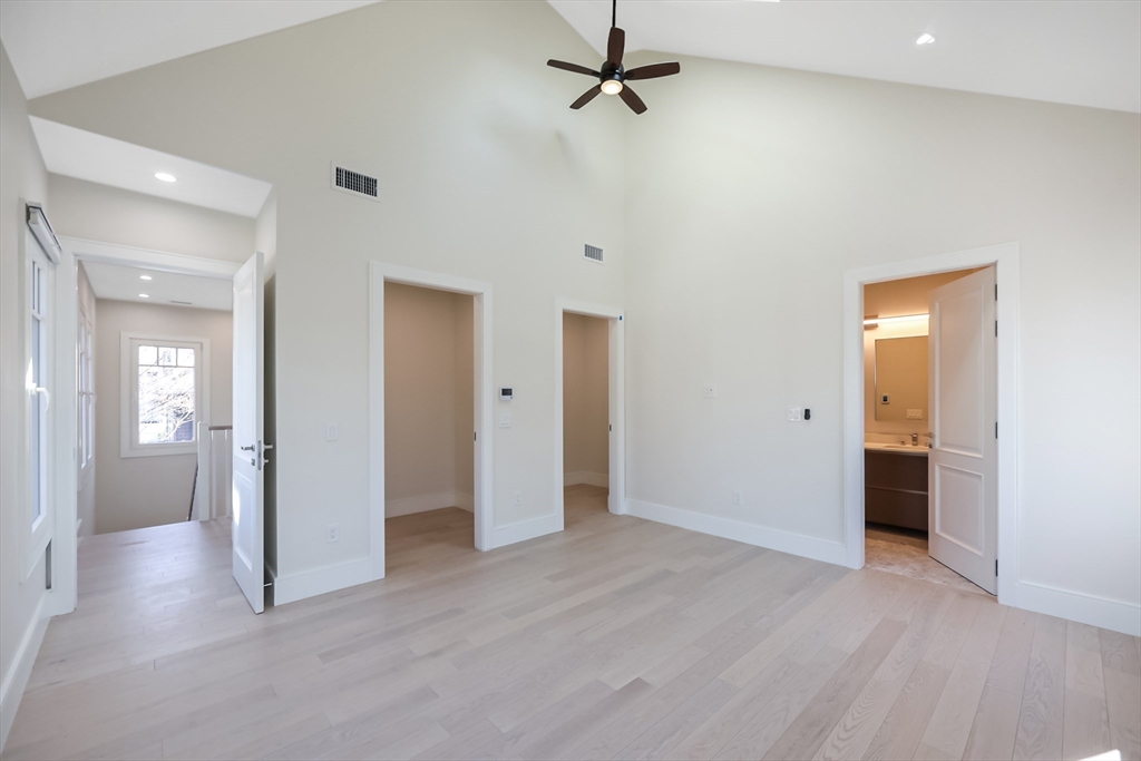 116 Columbia St, North Brookline