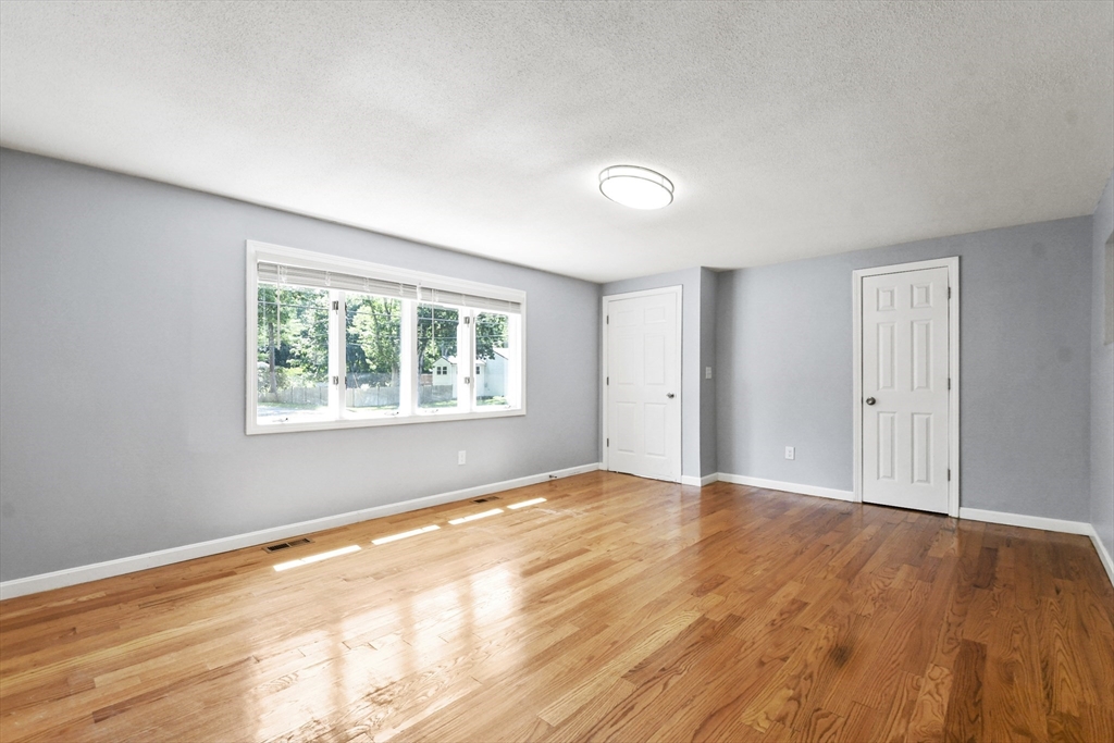 10 Lawndale Rd, Mansfield