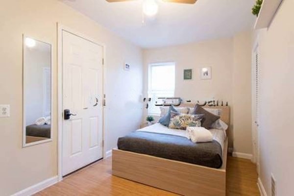 256 Hurley St, East Cambridge