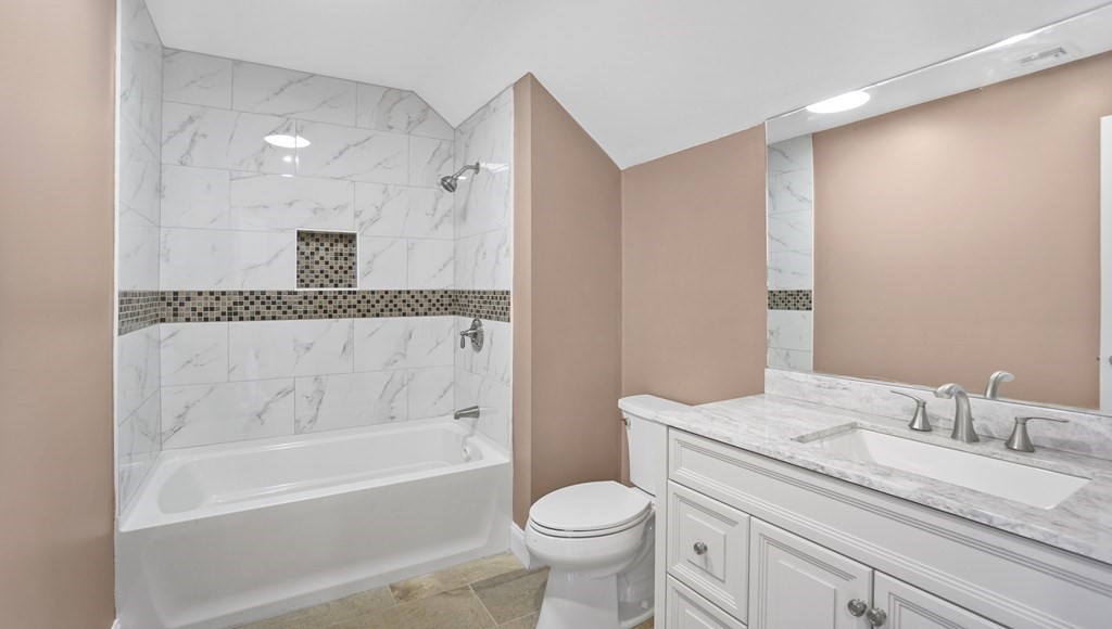 21 Arbor Ct, East Walpole