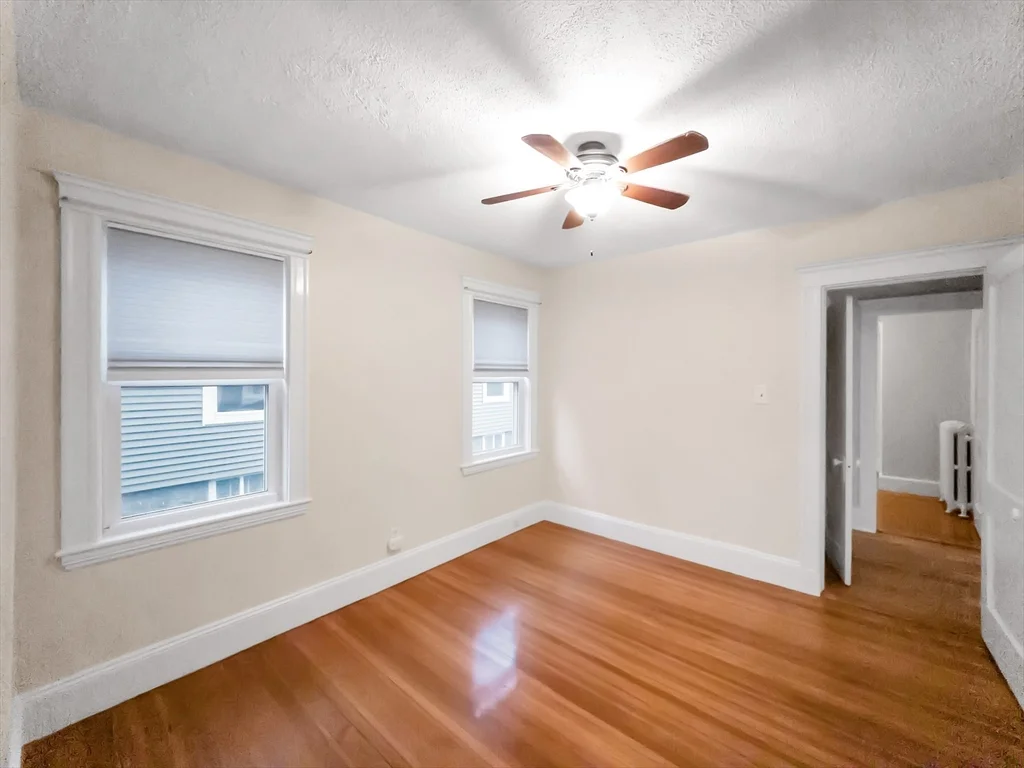 21 Bradwood St, Roslindale