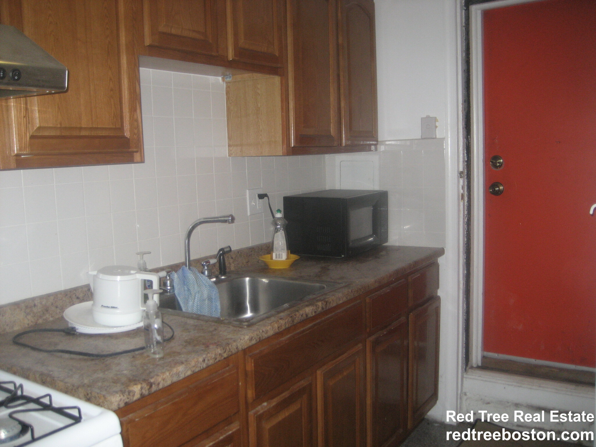 23 Highland Park Ave, Roxbury