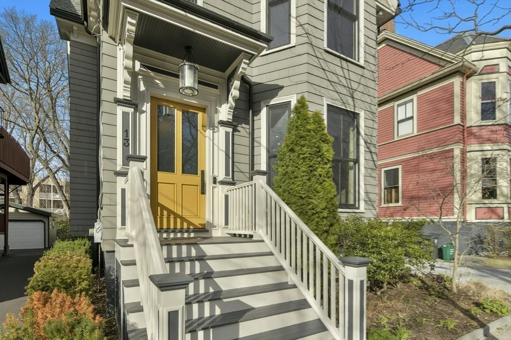 13 Greenough Ave, Mid Cambridge