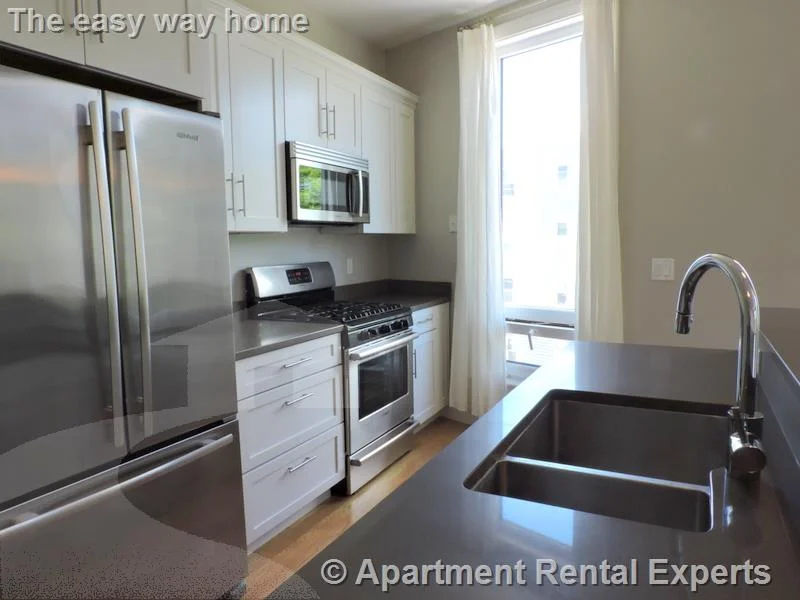 168 Hampshire, Central Square