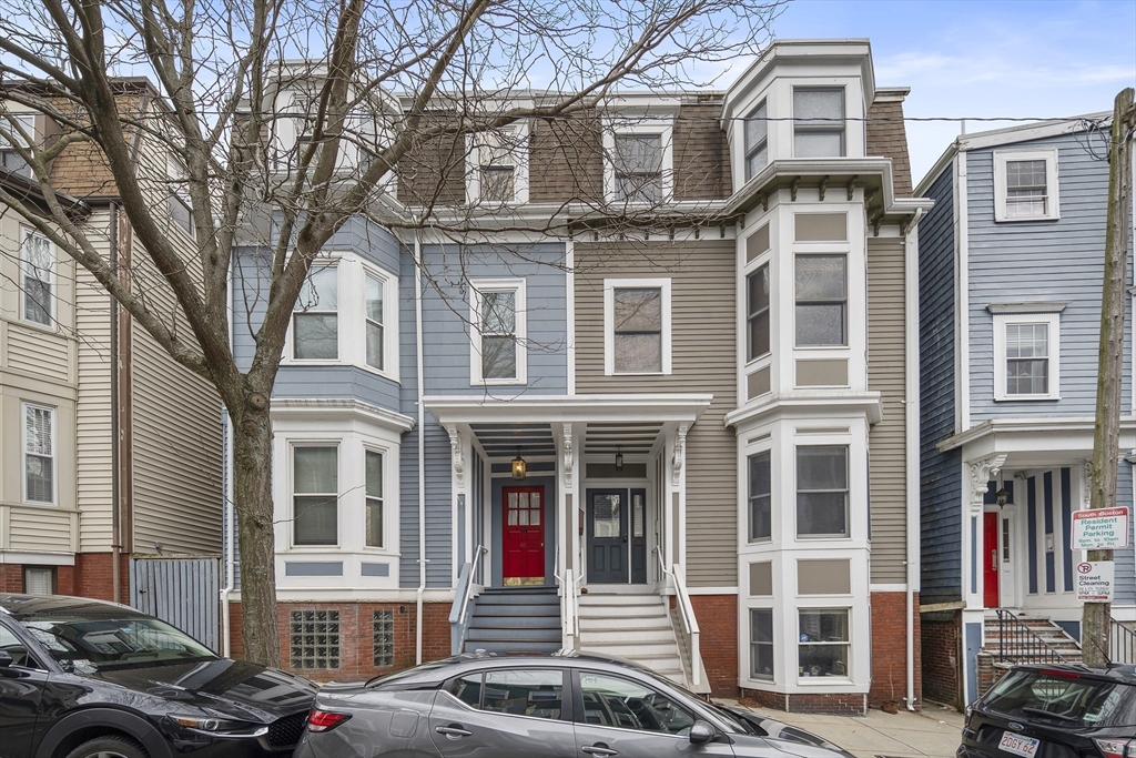 62 Gates St, South Boston