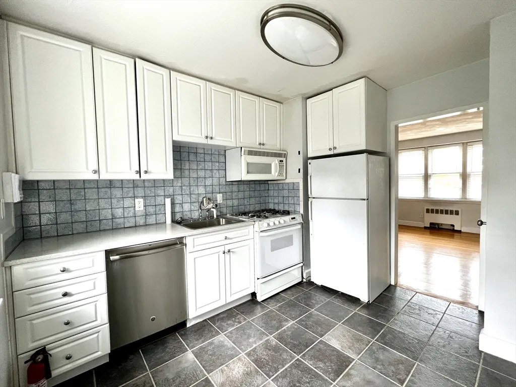9 Twomey Ct, South Boston