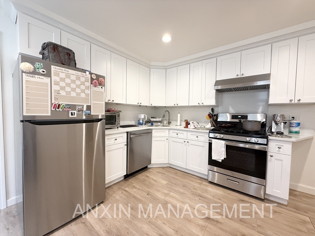 72 Easton St, Lower Allston