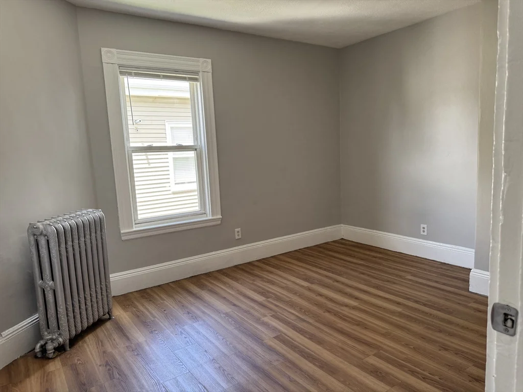 7 Woodward Park St, Roxbury