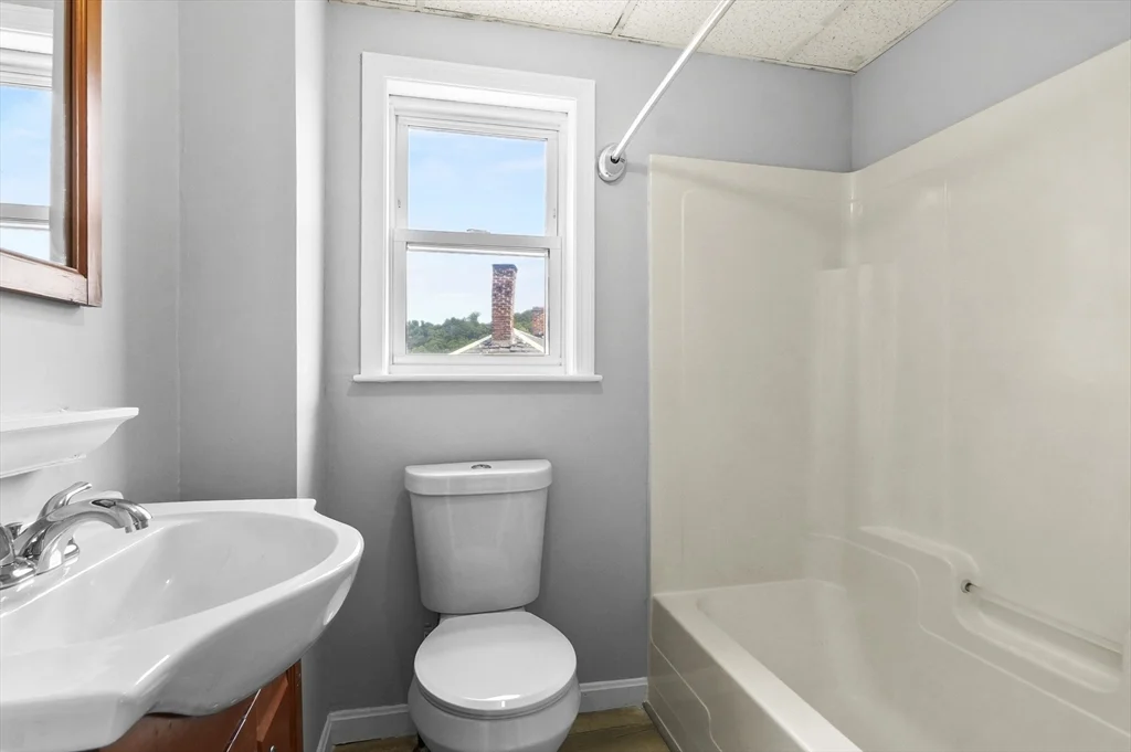 132 Bartlett, Lowell