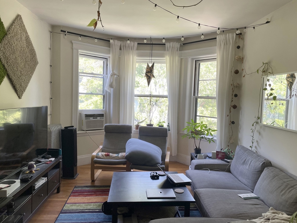 47 Mason Ter, Coolidge Corner