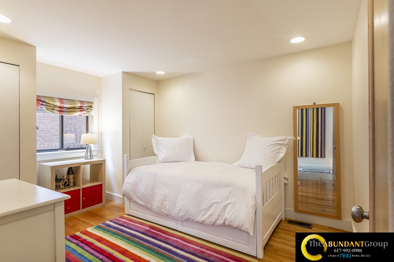 54 Trowbridge St, Mid-Cambridge