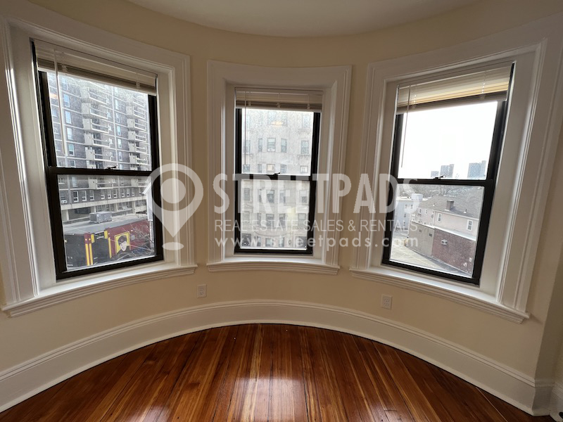 885 Massachusetts Ave, Central Square