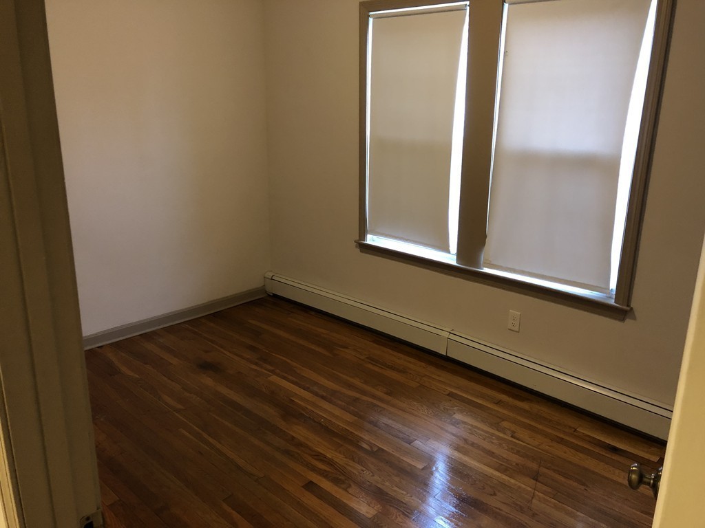 585 Broadway, South Medford