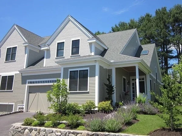 17 Courtyard Pl, Lexington