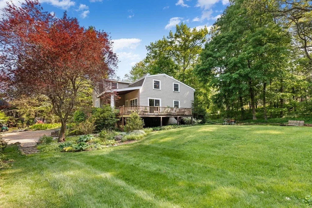 368 Main St, Lynnfield
