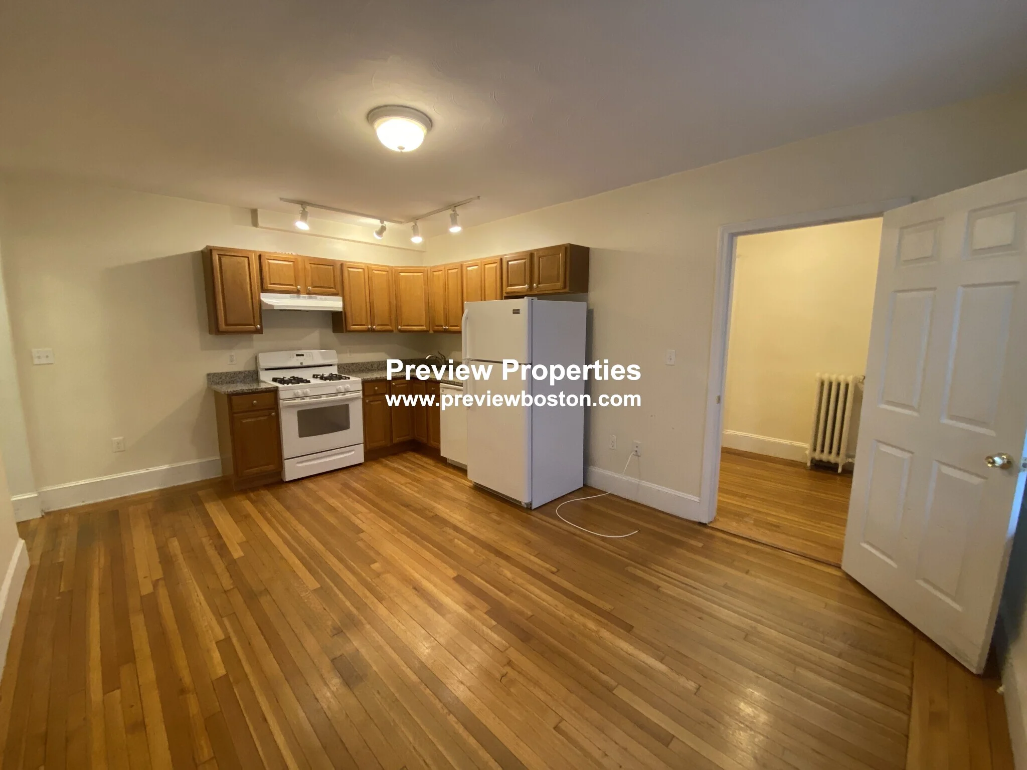 1615 Commonwealth Ave, Brighton